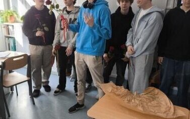 70c3254d-0074-4498-8afe-604863894f7a